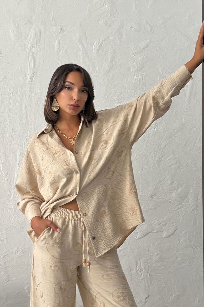 Topshow Camisa Bege Casual Elegante Modesta Roupas por atacado Modesto