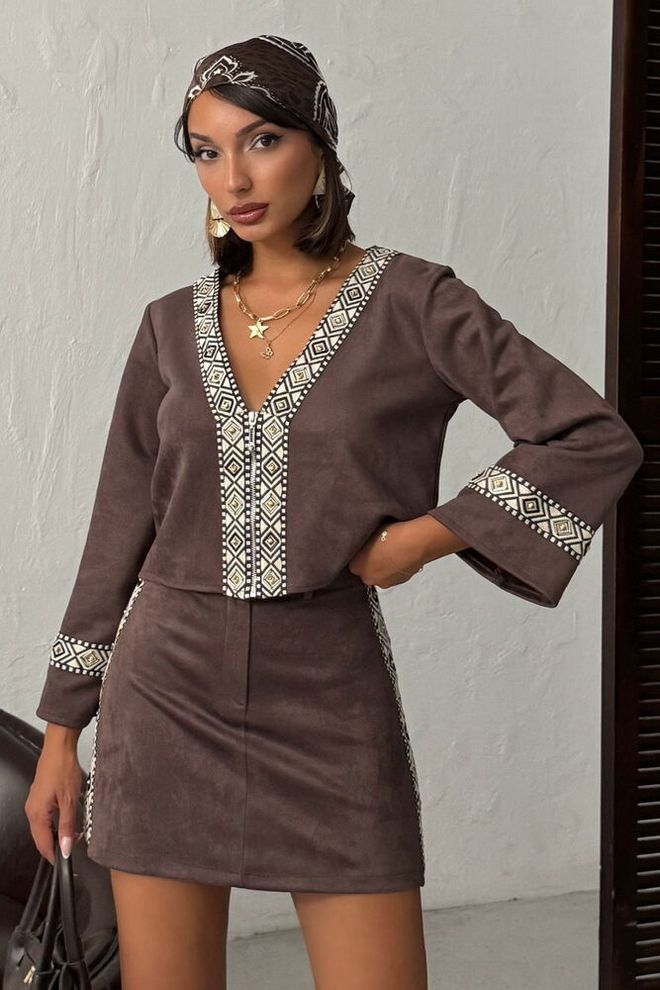 Topshow Καφέ Boho Μπλούζα Με V λαιμόκοψη Και Κανονικά Μανίκια Χονδρικό εμπόριο ενδυμάτων Casual