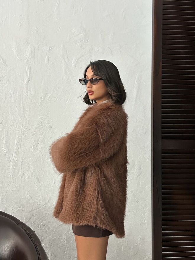 Topshow Brown Glam Elegant Vintage Fur Jacket Wholesale Clothing 1