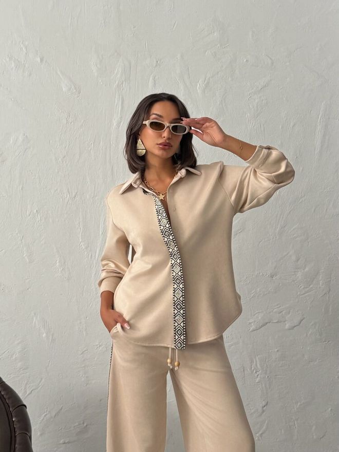 Topshow Бежевая Повседневная Элегантная Скромная Рубашка Оптовая продажа одежды 1