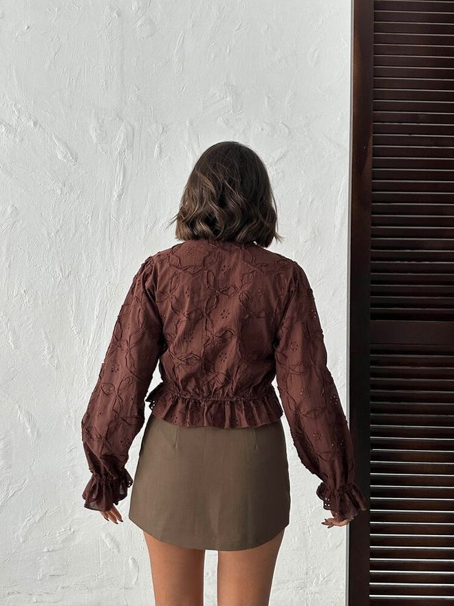 Topshow Camicia Marrone Elegante Abbottonata Con Maniche A Volant Crop Abbigliamento all'ingrosso Annata