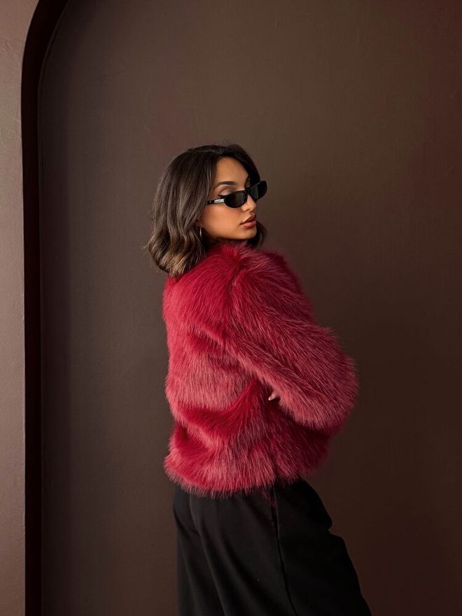 Topshow Claret Red Fur Elegant Buttoned Long Sleeve Jacket Wholesale Clothing Fall