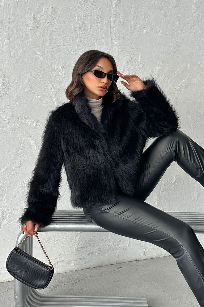 Topshow Chaqueta De Pelo Negro Con Cuello Con Muescas Ropa al por mayor Casual