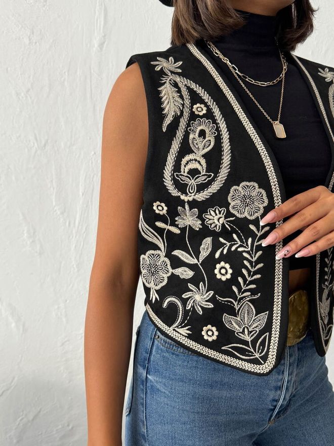 Topshow Μαύρο Φλοράλ Boho Αμάνικο Μπλουζάκι Χονδρικό εμπόριο ενδυμάτων Άνοιξη