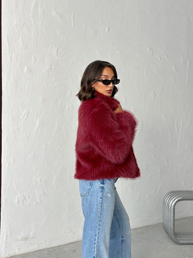 Topshow Claret Red Fur Jacket Wholesale Clothing 1