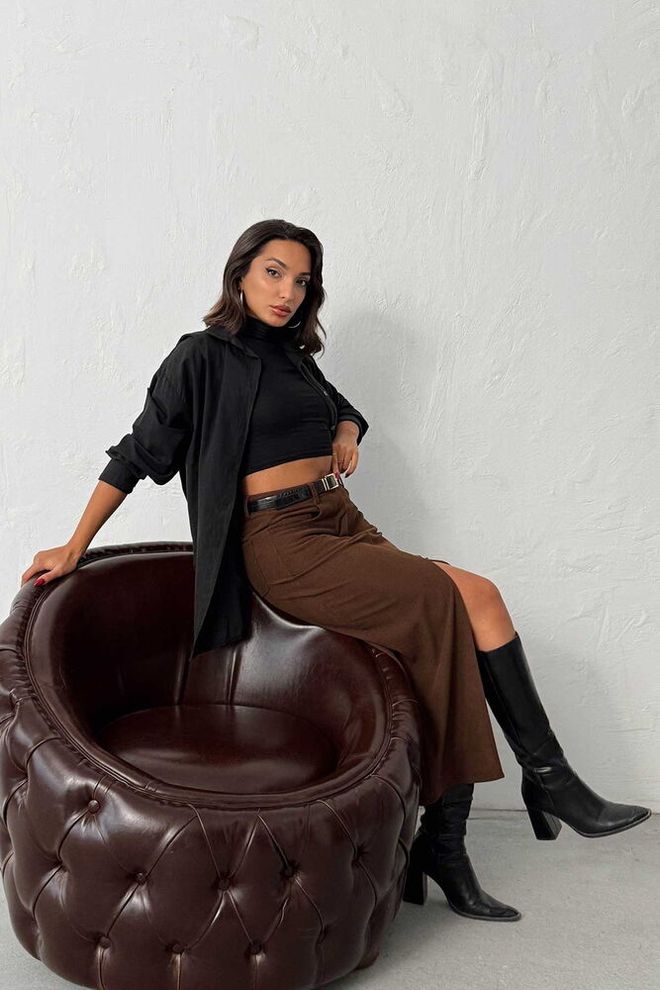 Topshow Brązowa Elegancka Midi Spódnica Z Rozcięciem I Zapięciem Na Guziki Hurtowa sprzedaż odzieży Casual