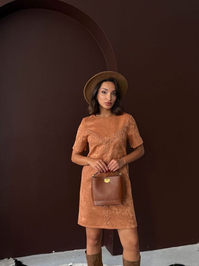 Topshow Καφέ Casual Shift Φόρεμα Με Κοντά Μανίκια Χονδρικό εμπόριο ενδυμάτων Σαλόνι