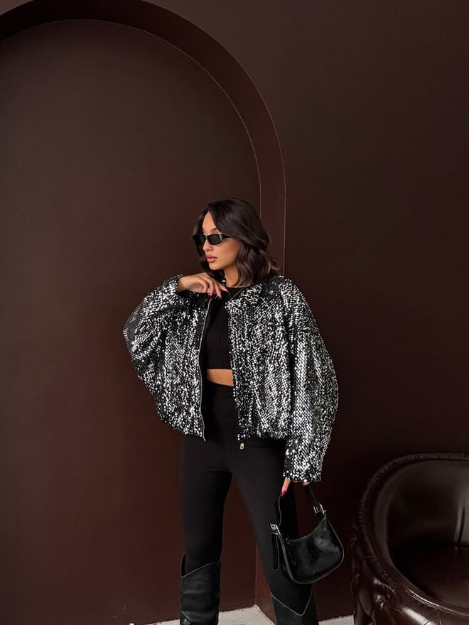 Topshow Zwarte Glam Bomber Jas Groothandel Kleding 1