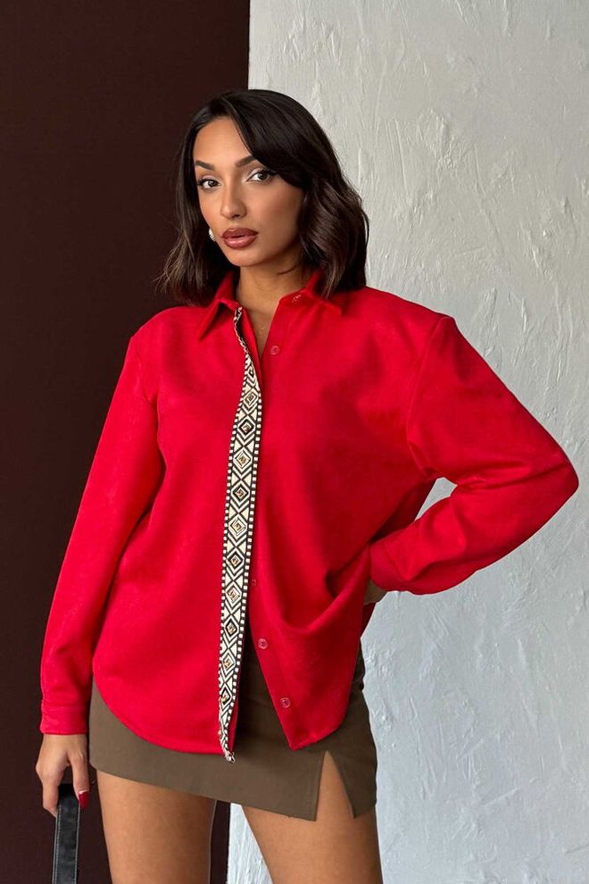 Topshow Красная Повседневная Рубашка С Оверсайз И Воротником поло Оптовая продажа одежды Повседневный