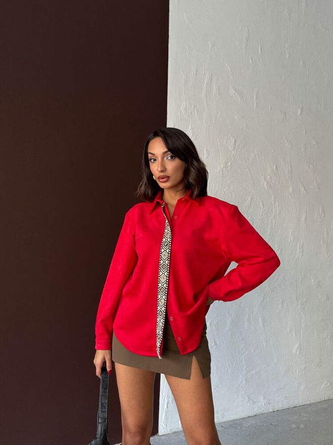 Topshow Красная Повседневная Рубашка С Оверсайз И Воротником поло Оптовая продажа одежды Бездельничать