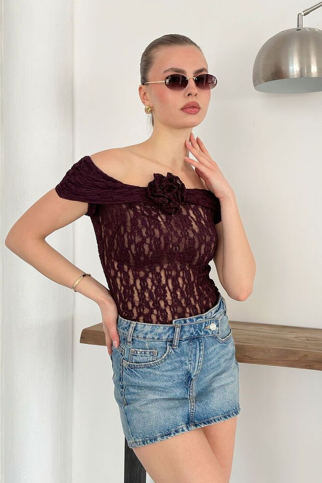 Topshow بلوزة سهرة بالجملة من الدانتيل بتفاصيل وردية بورجوندي | Topshow ملابس بالجملة جنسي