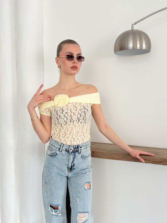 Topshow Spitzenbluse Mit Rosendetail Gelb Großhandelskleidung Geburtstag