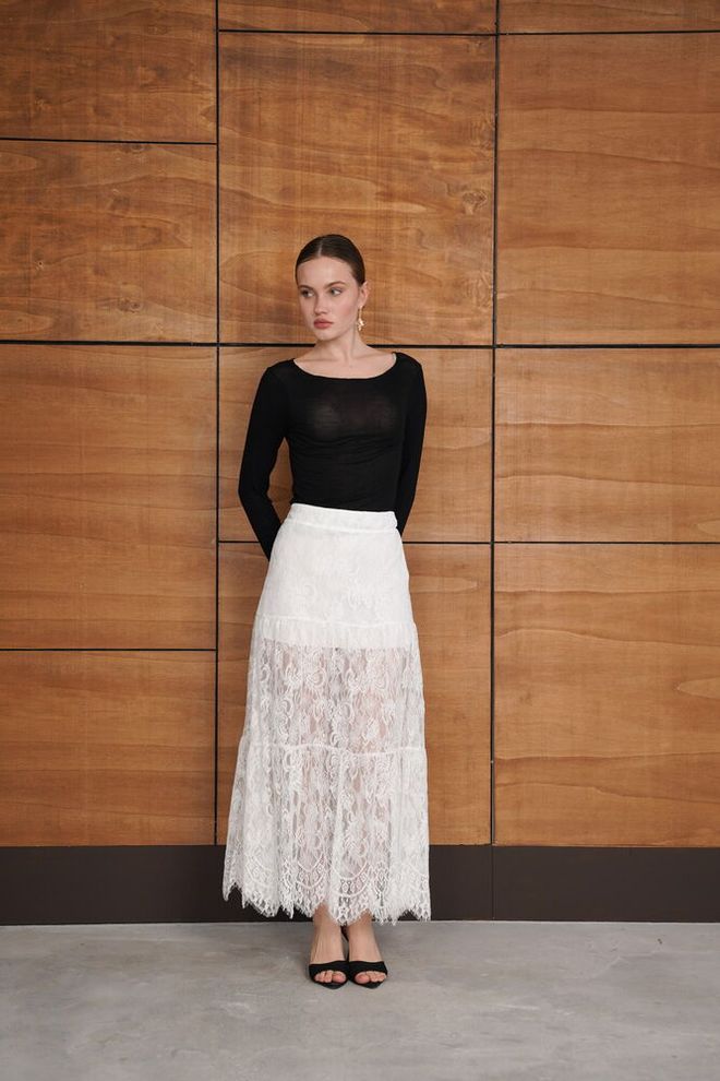 Topshow White Elegant Formal Vintage Layered Maxi Skirt Wholesale Clothing Work