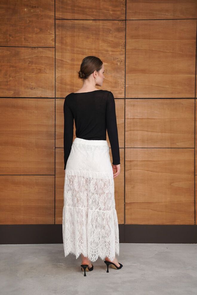 Topshow White Elegant Formal Vintage Layered Maxi Skirt Wholesale Clothing Vintage