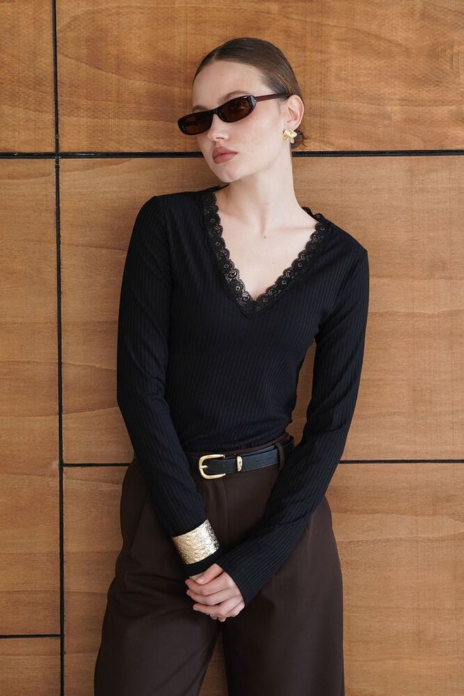 Topshow Black Striped Elegant Slim Fit V Neck Blouse Wholesale Clothing Casual