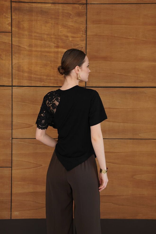 Topshow Элегантная Черная Блузка С Круглым Вырезом И Короткими Рукавами Оптовая продажа одежды Весна