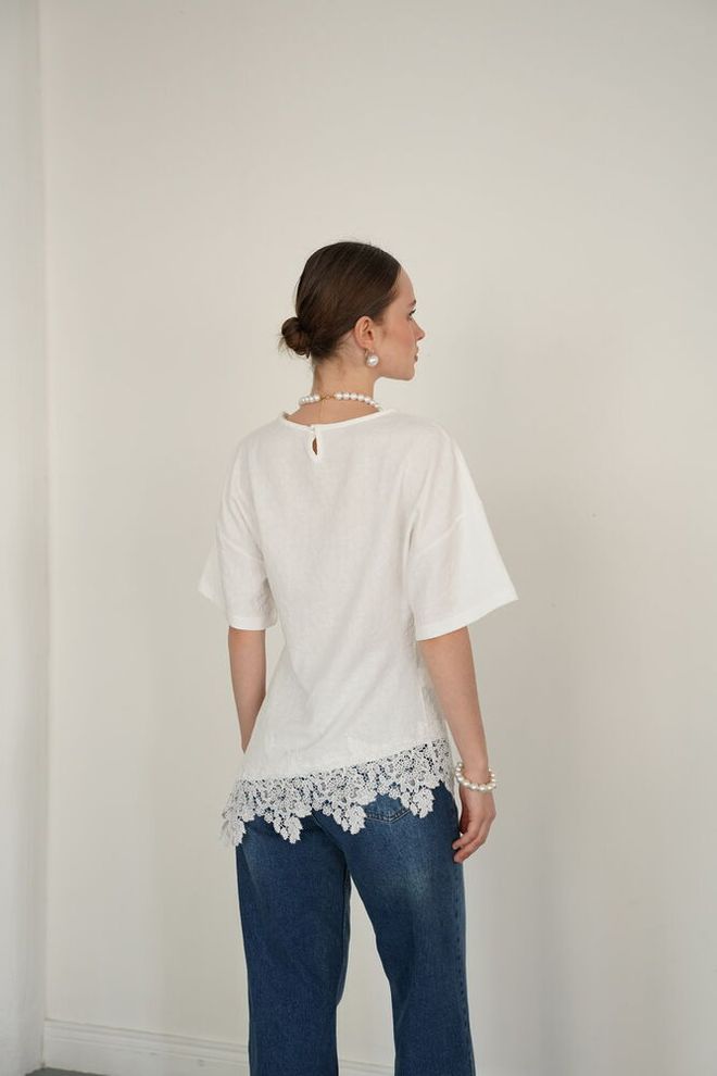 Topshow White Blouse With Half Sleeves And Round Neck Wholesale Clothing Casual