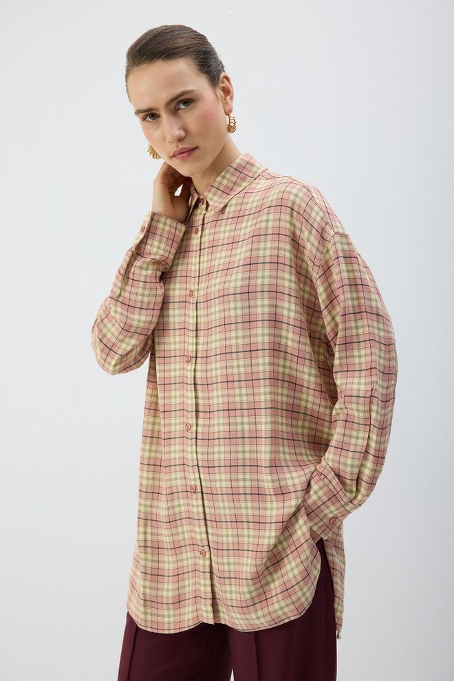 Touche Prive Różowa Kraciasta Koszula Casual Z Kołnierzem Polo Hurtowa sprzedaż odzieży Casual