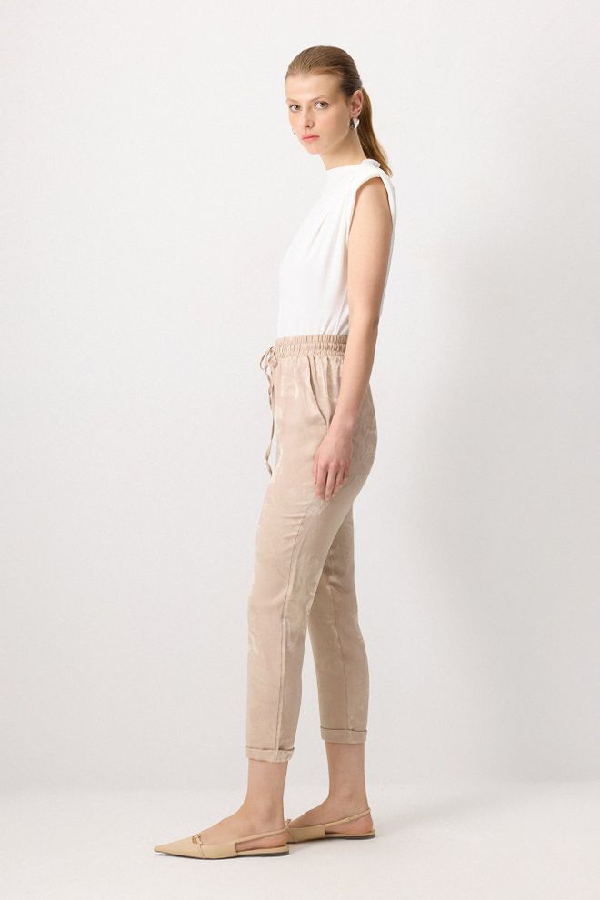 Touche Prive Smėlio Atsitiktinės Elegantiškos Kelnės Su Gėlių Raštu Didmeninė prekyba drabužiais Kokteilinė