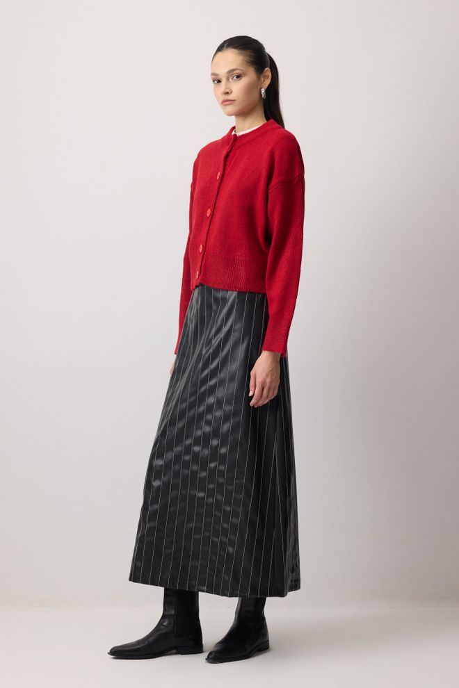 Touche Prive Crveni Kardigan S Ovratnikom Šal I Prugama Veleprodaja odjeće 1