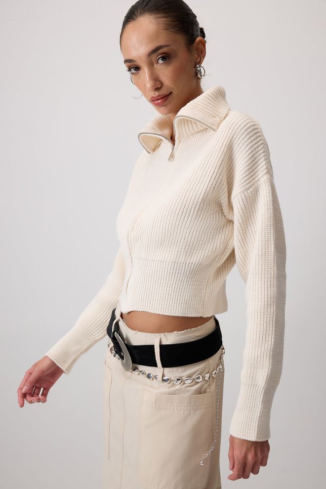 Touche Prive Kapüşonlu Ve Fermuarlı Bej Hırka Beige Cardigan With Hooded Neck And Zip Up Closure Toptan Giyim Gündelik