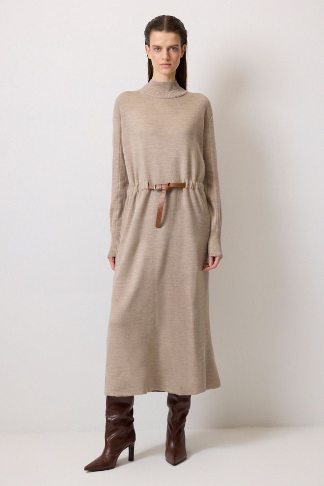 Touche Prive Bež Modest Pulover Obleka Z Ovratnikom Želve Oblačila na debelo Skromno