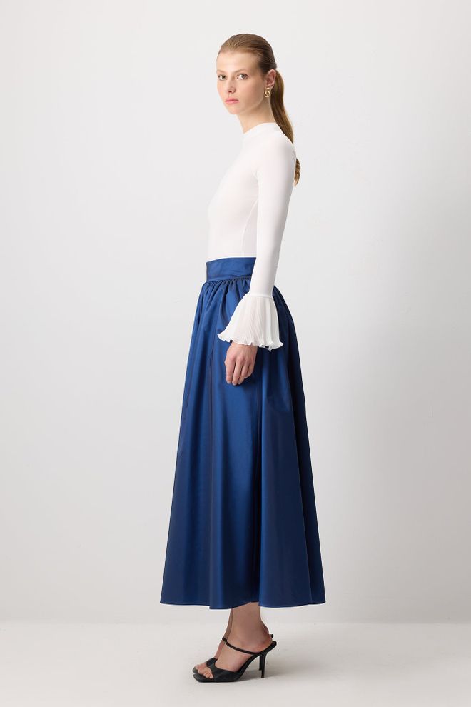 Touche Prive Balta Aptempta Eleganti Glaustinukė Su Varpo Rankovėmis Didmeninė prekyba drabužiais Apykaklė su įkirpimu