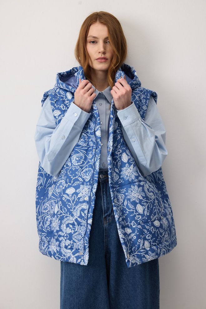 Touche Prive Chaleco Azul Floral Con Bolsillo Oblicuo Cierre De Snap Y Ajuste Sobredimensionado Ropa al por mayor Modesto