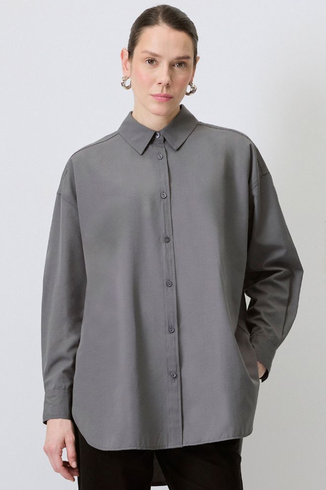 Touche Prive قميص رمادي بمقاس كبير وياقة بولو وأكمام طويلة ملابس بالجملة ربيع