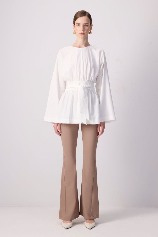 Touche Prive Bela Elegantna Skromna Tunika Z Kravato Oblačila na debelo Skromno