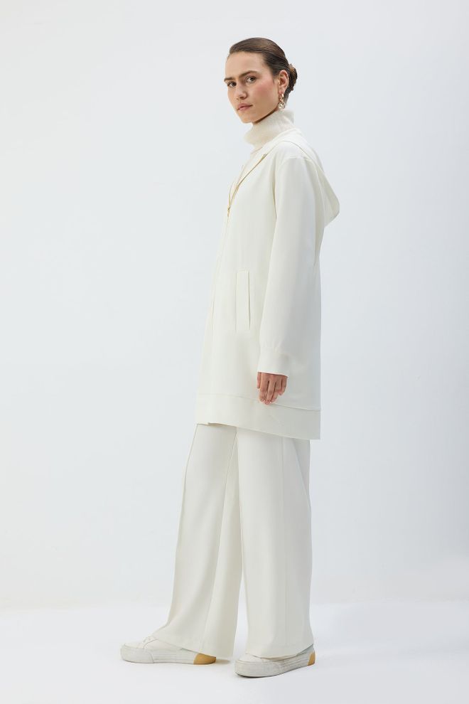 Touche Prive Бела Оверсизед Јакна Са Капуљачом И Патент Затварачем Велепродаја одеће Неформалан
