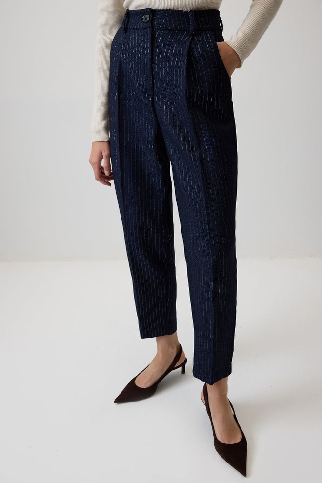 Touche Prive Tamsiai Mėlynos Dryžuotos Siaurėjančios Kelnės Didmeninė prekyba drabužiais Kokteilinė