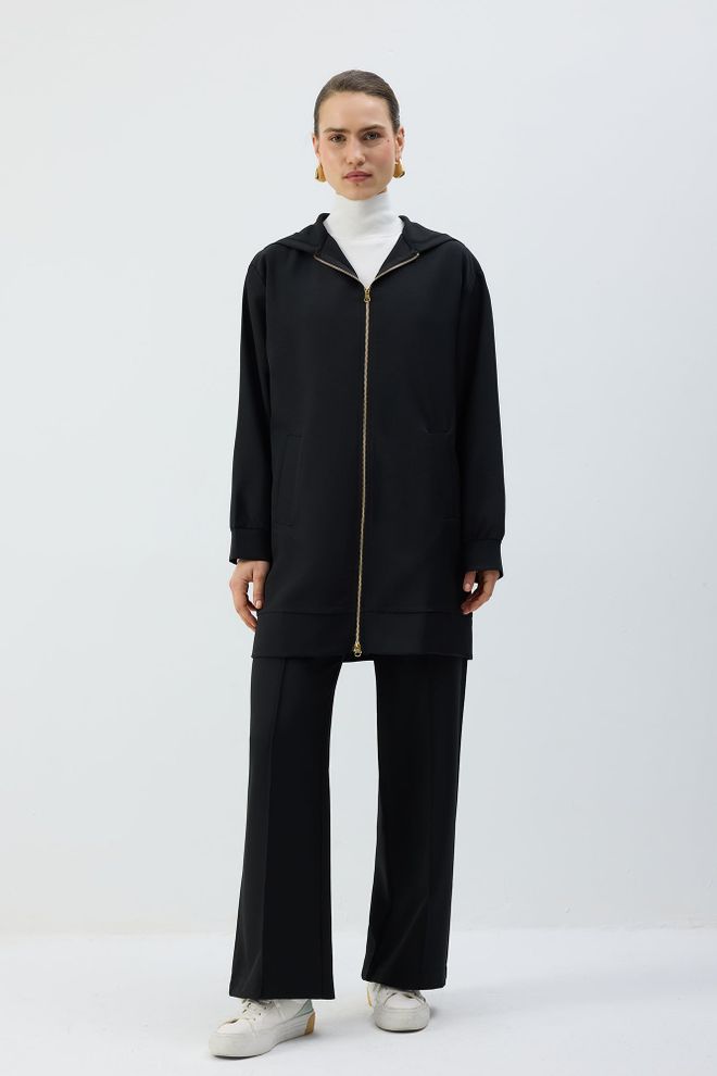 Touche Prive Crna Jakna S Kapuljačom Predimenzionirana S Dugim Rukavima Veleprodaja odjeće Skroman