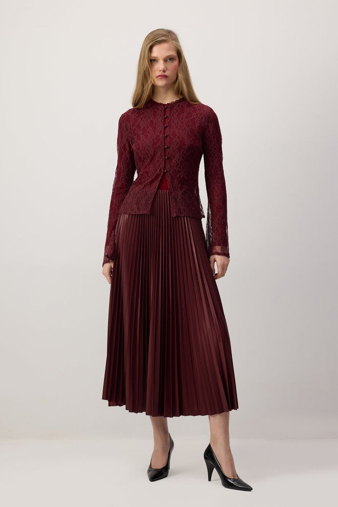 Touche Prive Bordeauxrood Elegante Fitted Bloemen Shirt Groothandel Kleding Vintage