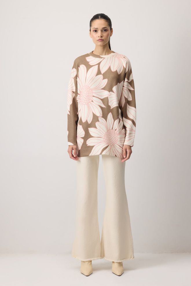 Touche Prive Brauner Floraler Pullover Mit Oversized Passform Großhandelskleidung Lässig