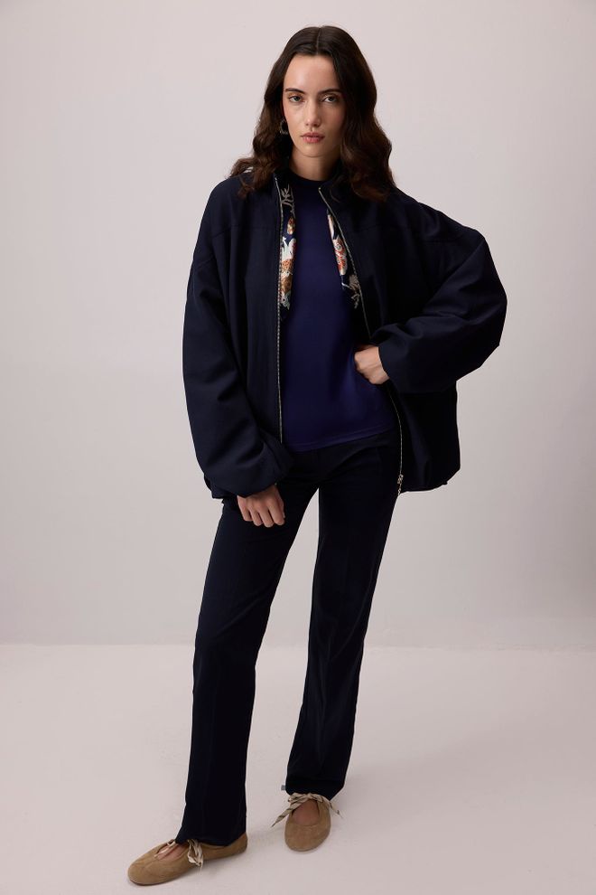 Touche Prive Bodi Mornarsko Plava Uski Kroj S Visokim Izrezom I Dugim Rukavima Veleprodaja odjeće Ležerni