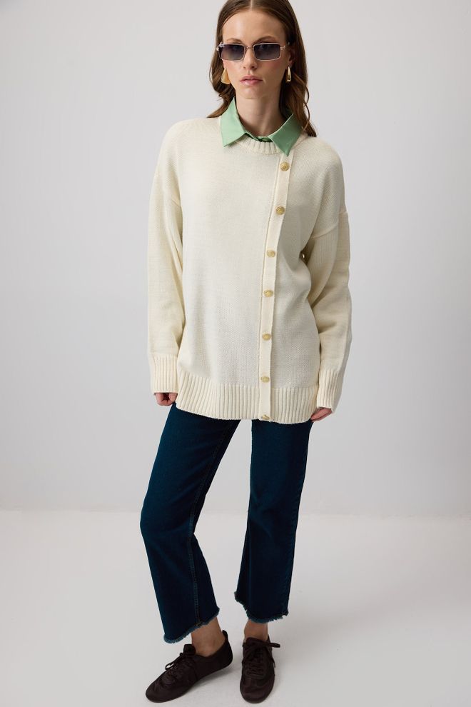 Touche Prive Beige Oversized Fit Sweater With Round Neck Wholesale Clothing Fall