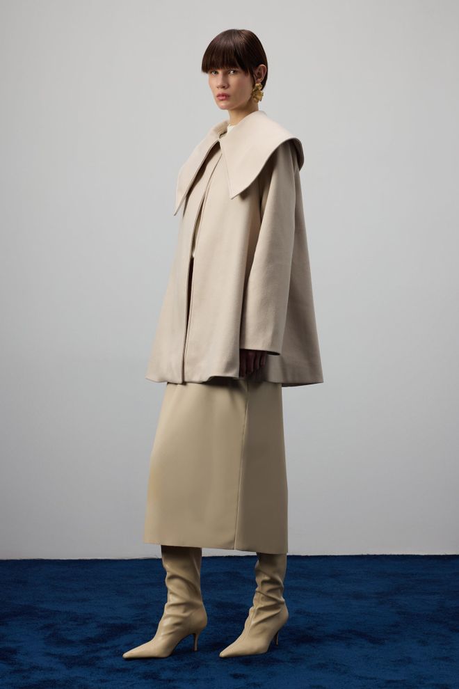 Touche Prive Bej Zarif Tek Düğmeli Kaban Kare Yakalı Toptan Giyim Tesettür