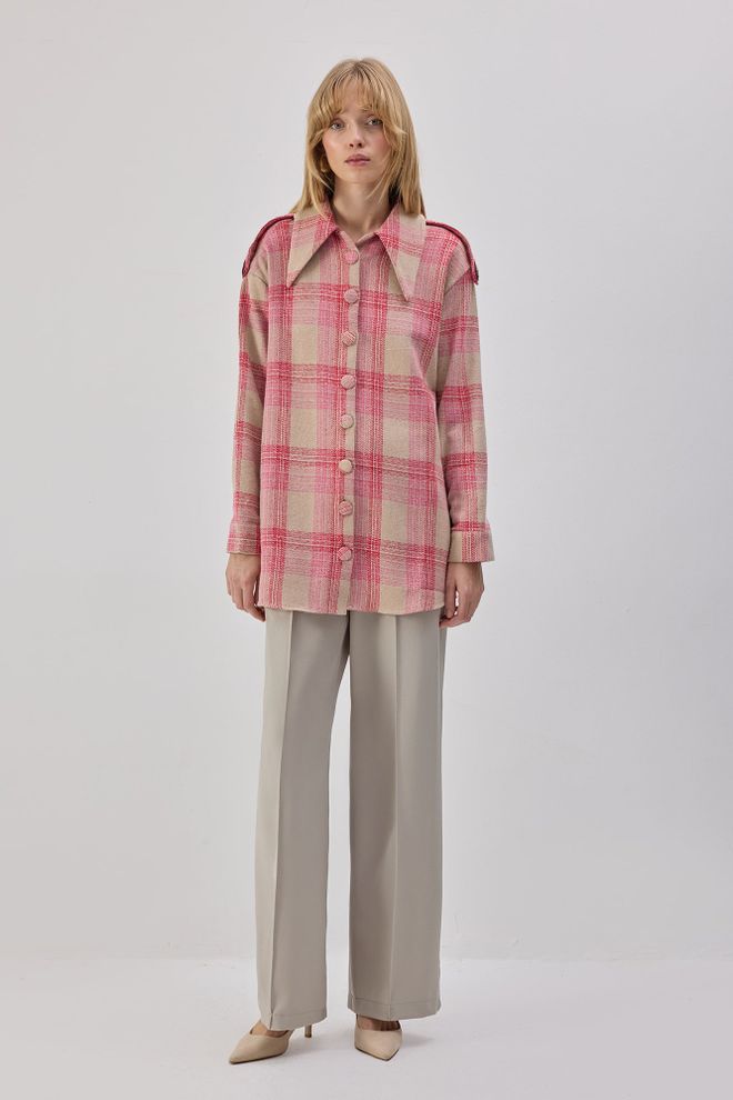 Touche Prive Бежова Каре Кежуал Риза С Нарязаната Яка Дрехи на едро Небрежен