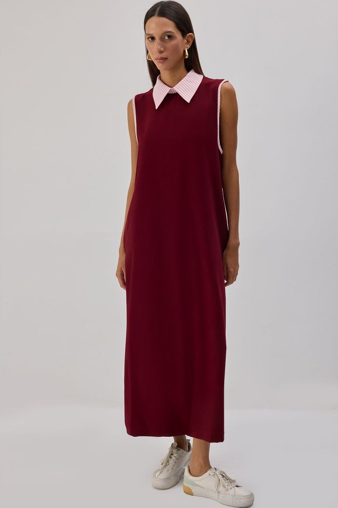 Touche Prive Shift Obleka Bordo Z Zarezanim Vratom In Maxi Dolžino Oblačila na debelo Ležerno