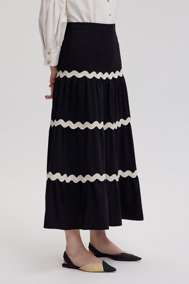 Touche Prive جيبة أنيقة باللون الأسود بطبقات طويلة ملابس بالجملة محتشم