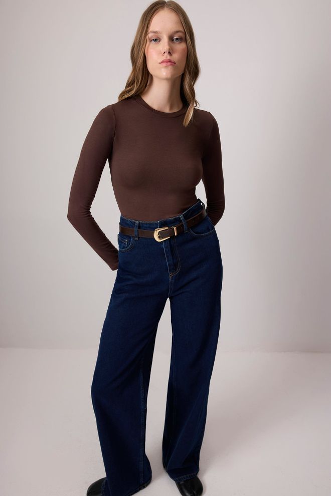 Touche Prive Brown Slim Fit Blouse With Round Neck Wholesale Clothing 5