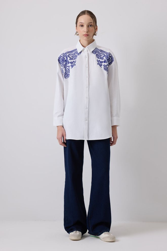 Touche Prive Chemise Blanche Décontractée Grande Taille Col Polo Vêtements en gros Modeste