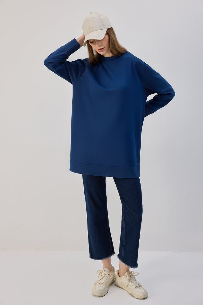 Touche Prive Marineblauwe Oversized Tuniek Met Ritssluiting En Crew Hals Groothandel Kleding Bescheiden