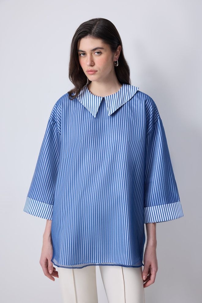Touche Prive Plava Prugasta Tunika Oversized Kroja S Okruglim Izrezom Veleprodaja odjeće Skroman