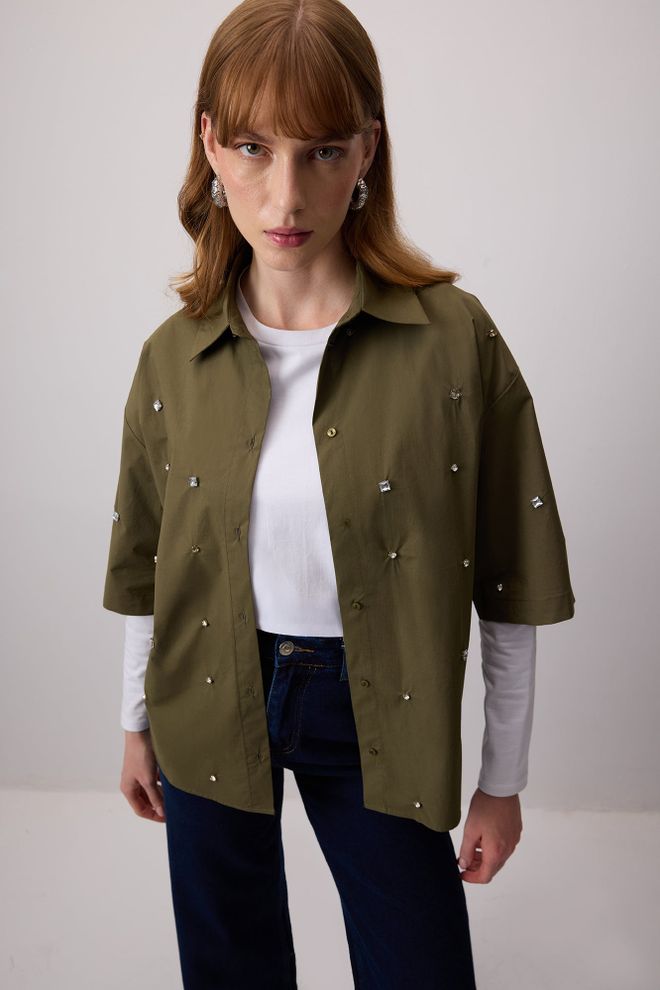 Touche Prive Camicia Casual Cachi Oversize Con Collo Dentellato Abbigliamento all'ingrosso Casuale