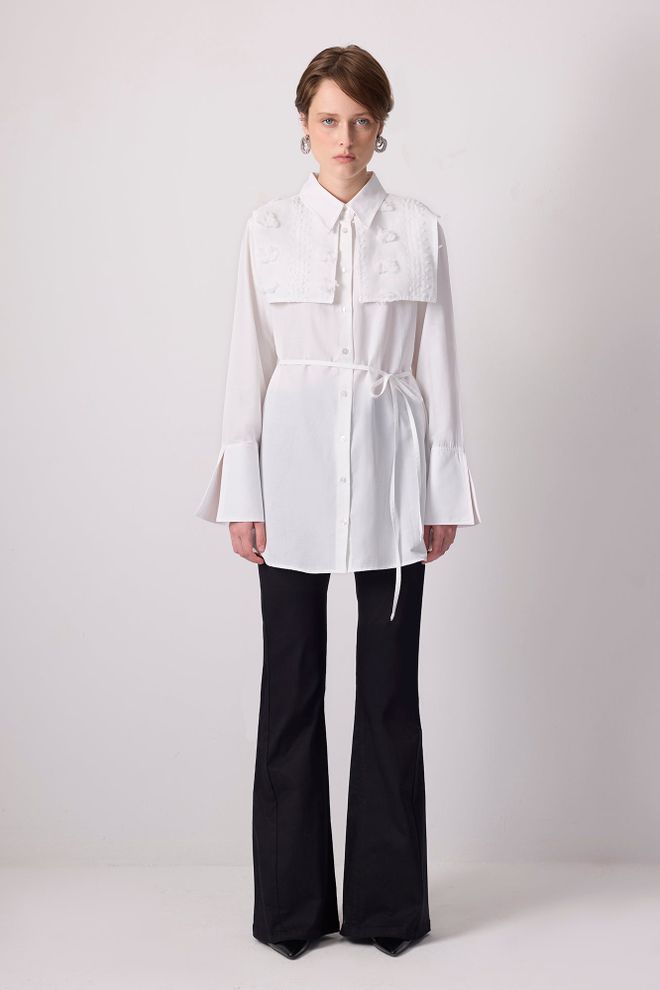 Touche Prive Chemise Blanche Élégante Boutonnée Avec Manches Cloche Vêtements en gros Décontracté