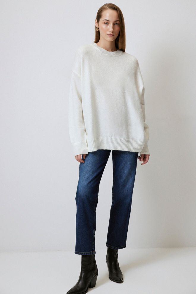 Touche Prive White Oversized Fit Casual Sweater Wholesale Clothing Casual