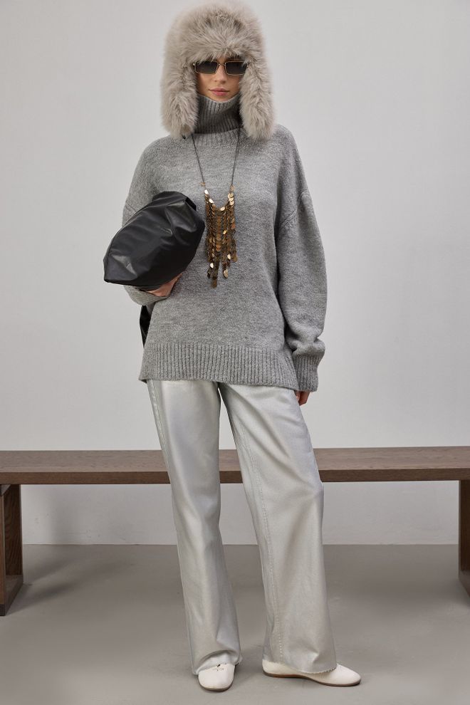 Touche Prive Grau Pullover Übergroße Passform Rollkragen Lang Großhandelskleidung Lässig