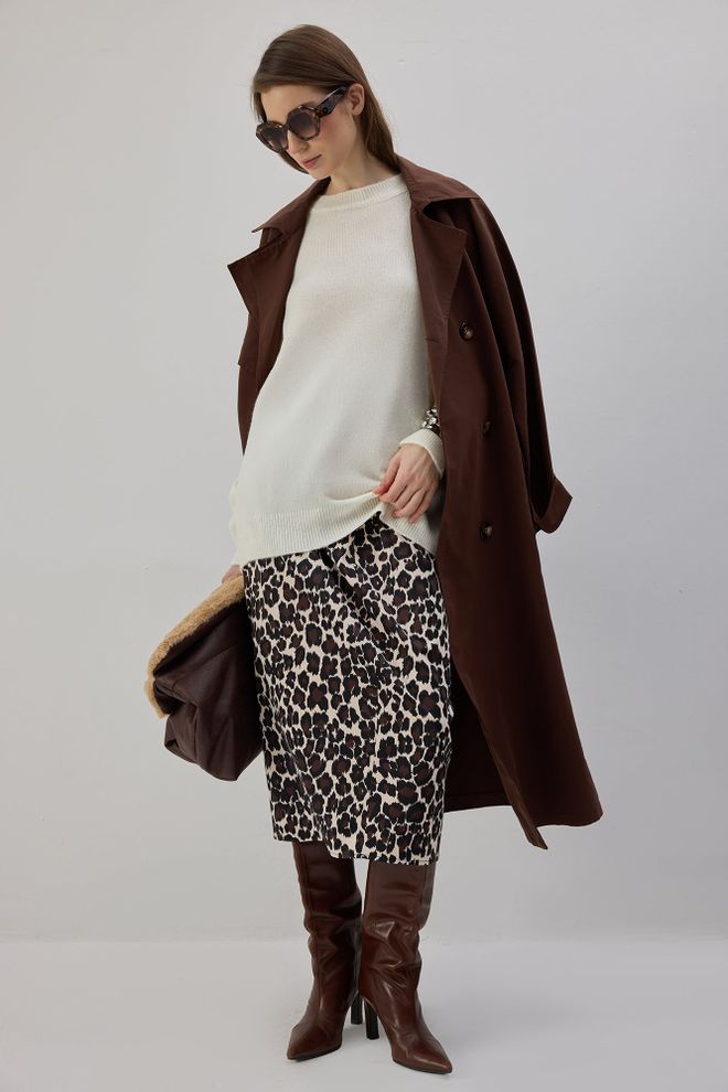 Touche Prive Weißer Pullover Übergroße Passform Langarm Wasserfallkragen Reguläre Länge Großhandelskleidung Lässig